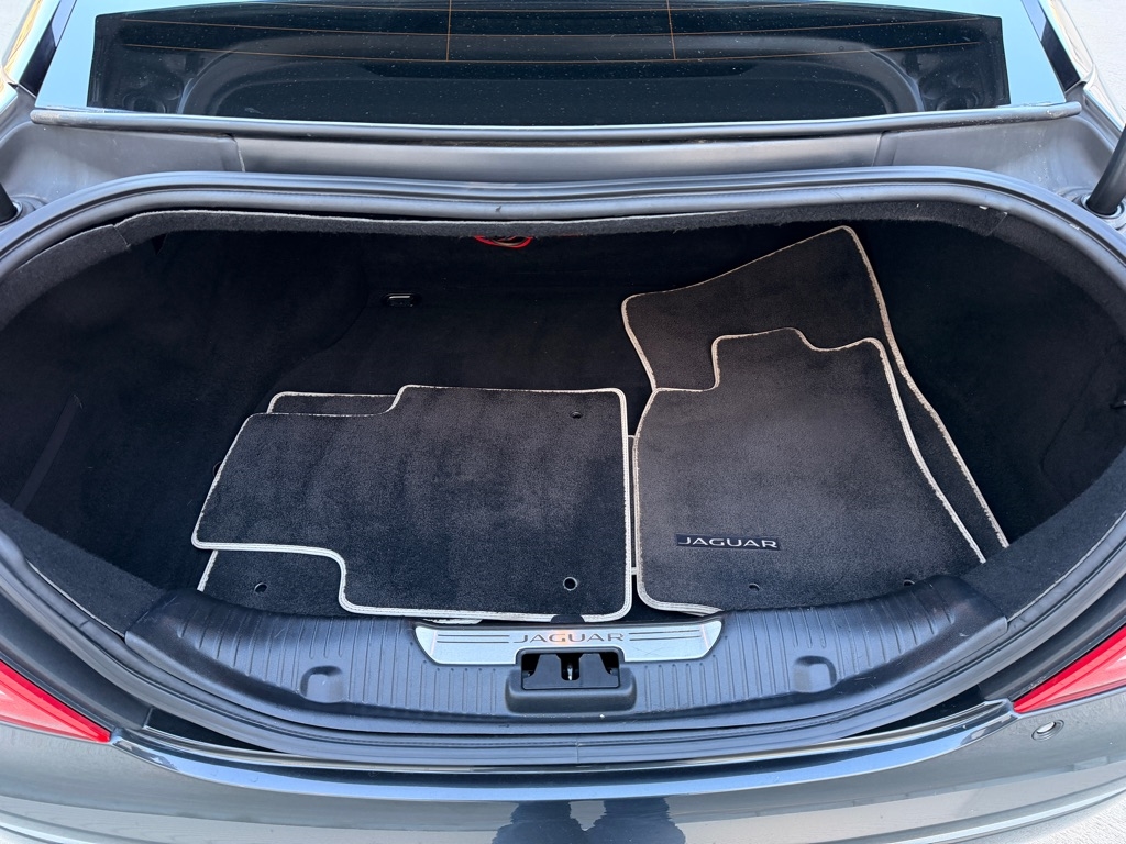 Jaguar XJ-Series XJL Portfolio 2014