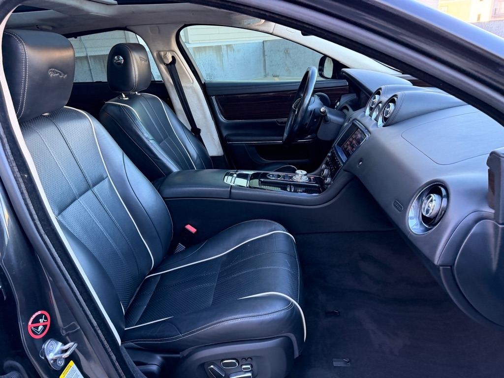 Jaguar XJ-Series XJL Portfolio 2014