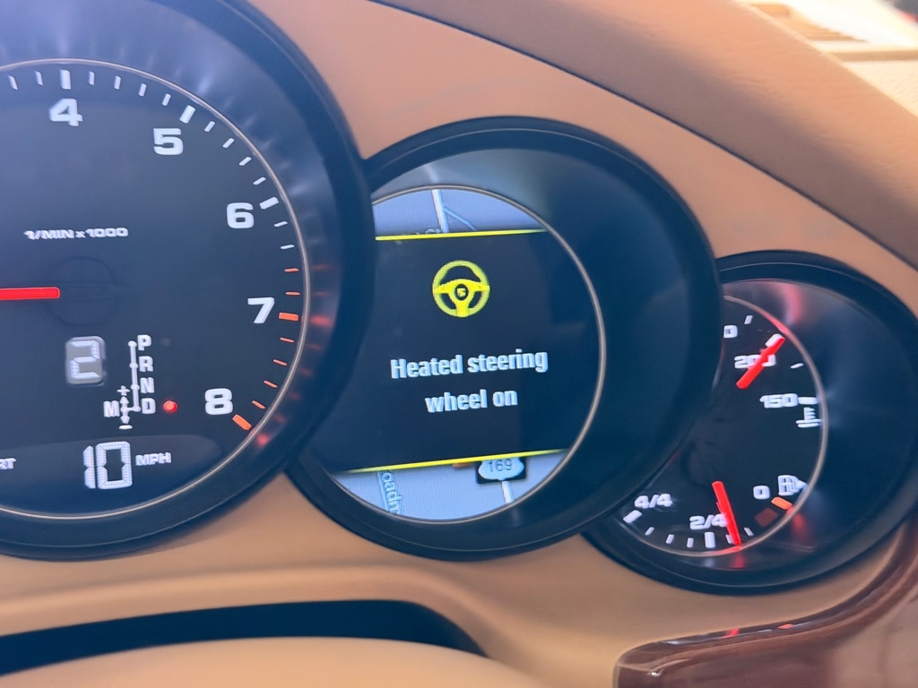 Porsche Panamera 4 2014