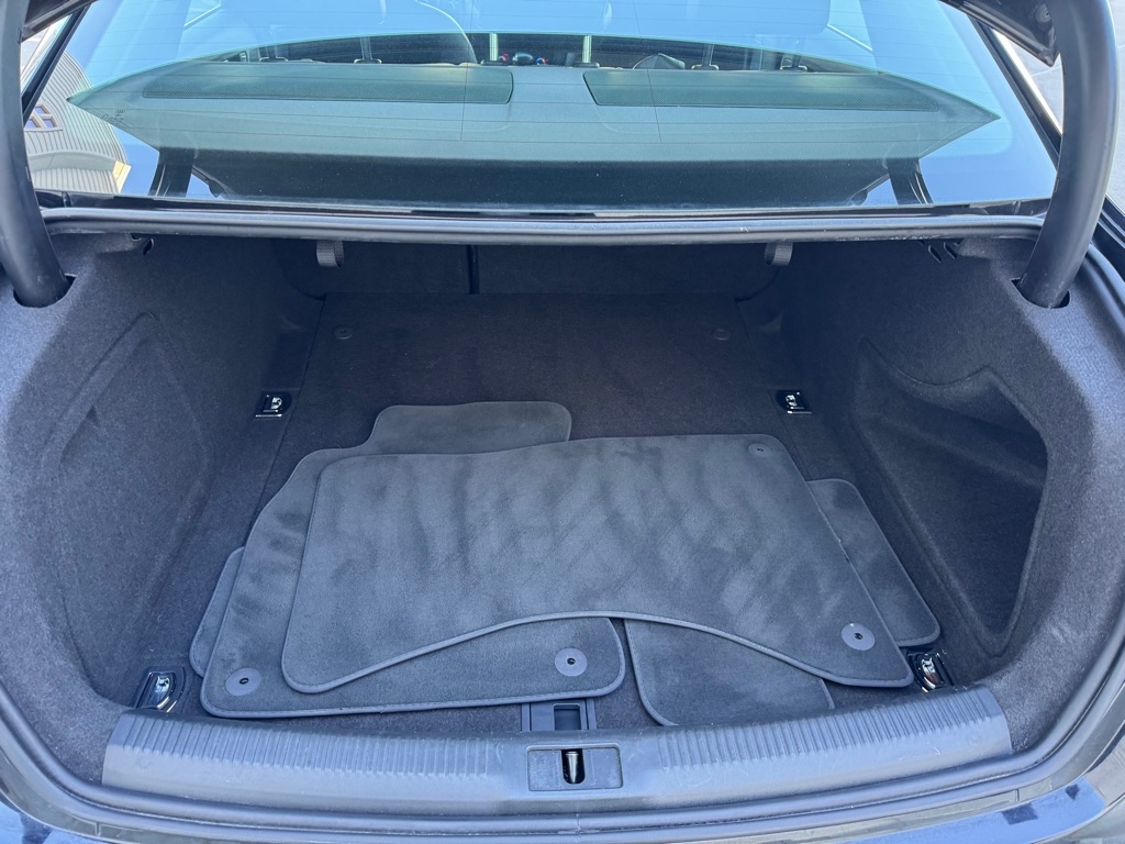 Audi A4 2.0 T Sedan FrontTrak Multitronic 2015