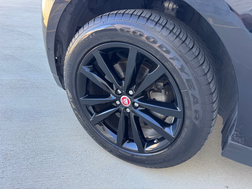 Jaguar F-Pace 25t Prestige 2019