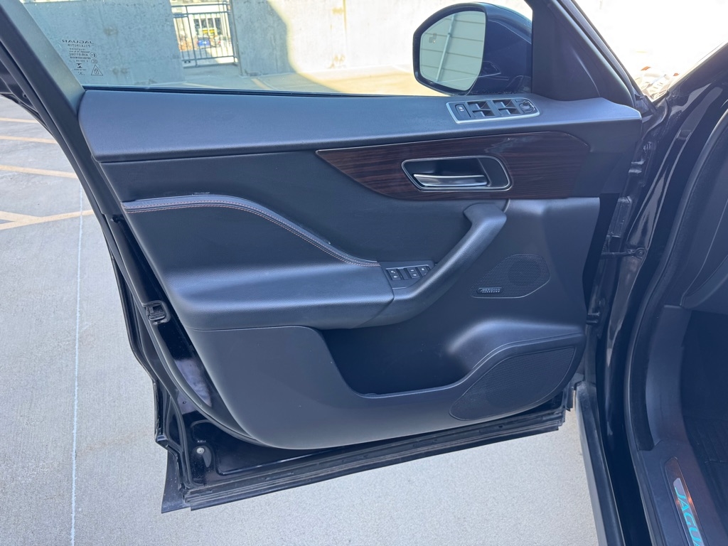 Jaguar F-Pace 25t Prestige 2019