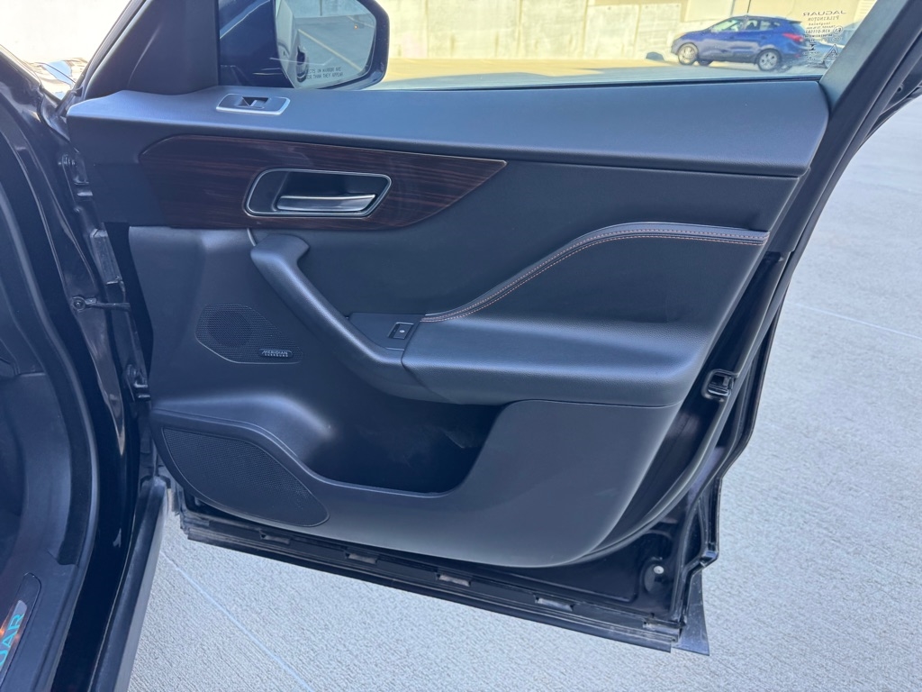 Jaguar F-Pace 25t Prestige 2019