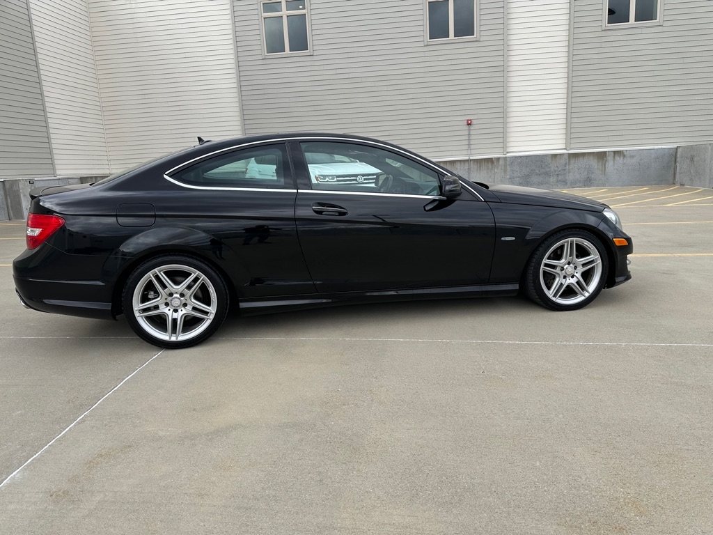 Mercedes-Benz C-Class C350 Coupe 4MATIC 2012