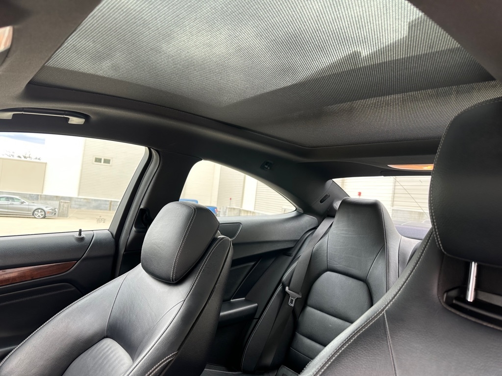 Mercedes-Benz C-Class C350 Coupe 4MATIC 2012