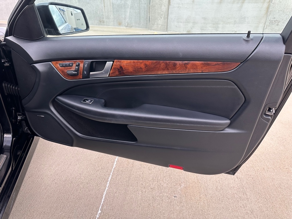 Mercedes-Benz C-Class C350 Coupe 4MATIC 2012