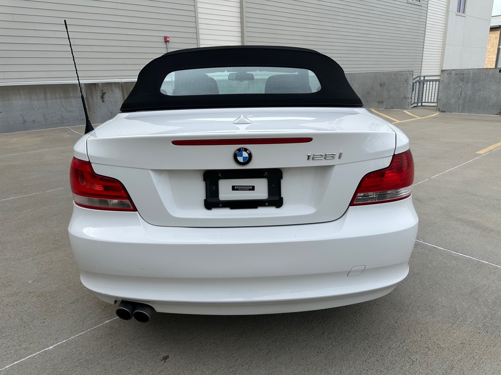 BMW 1-Series 128i Convertible 2012
