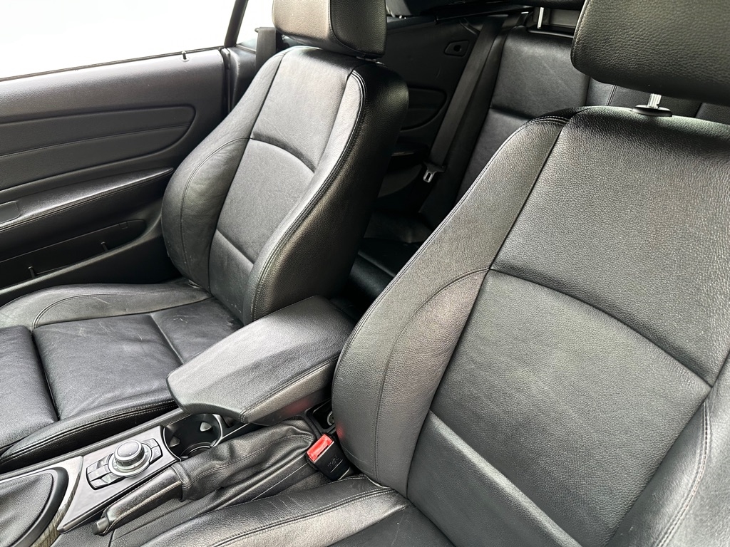 BMW 1-Series 128i Convertible 2012