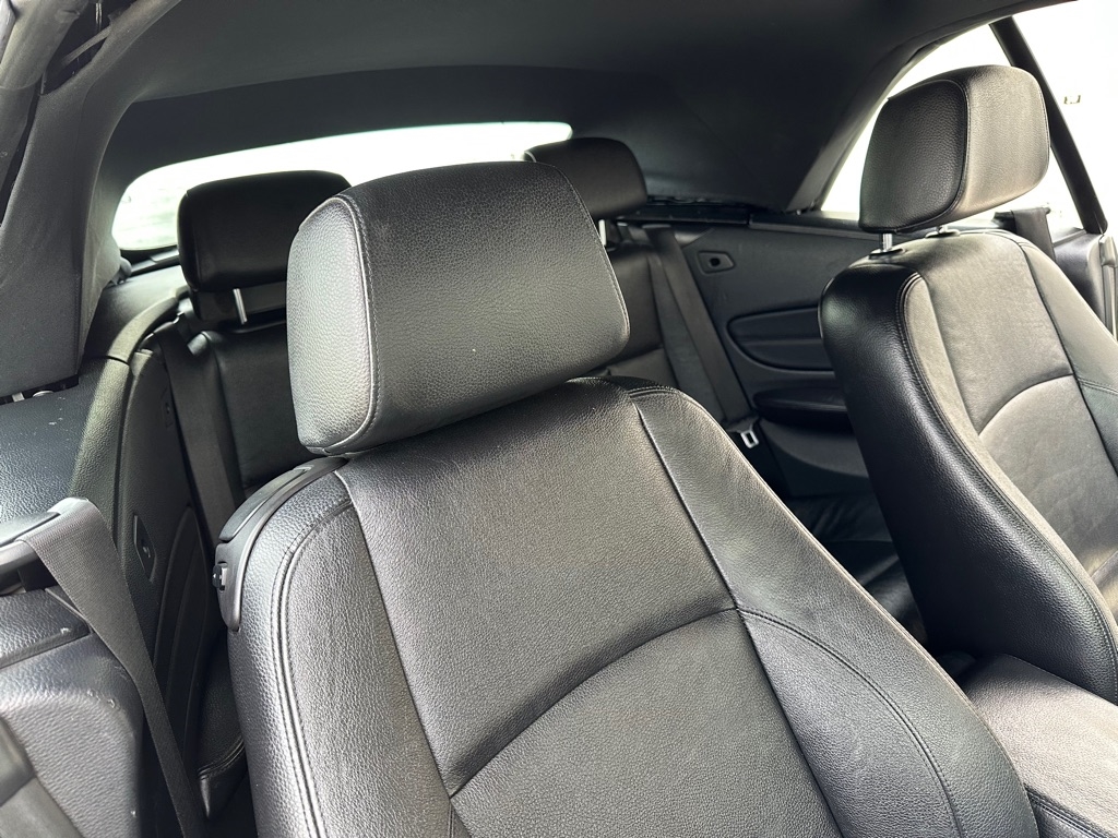 BMW 1-Series 128i Convertible 2012