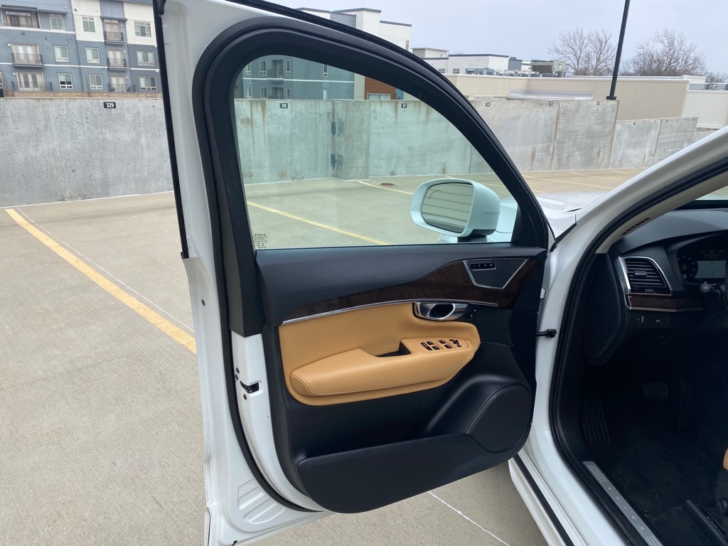 Volvo XC90 T6 Momentum AWD 2016