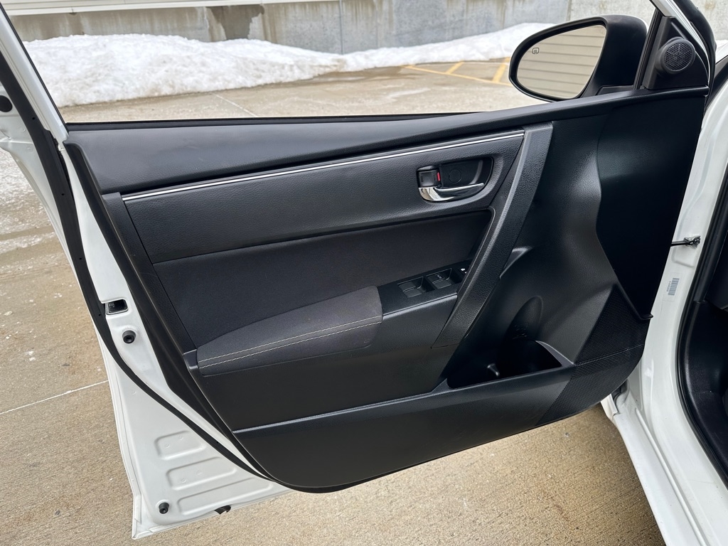 Toyota Corolla L CVT 2019