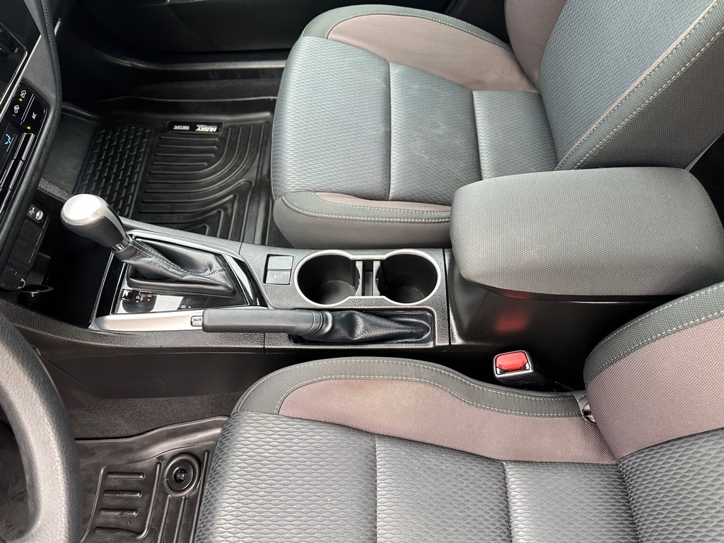 Toyota Corolla L CVT 2019