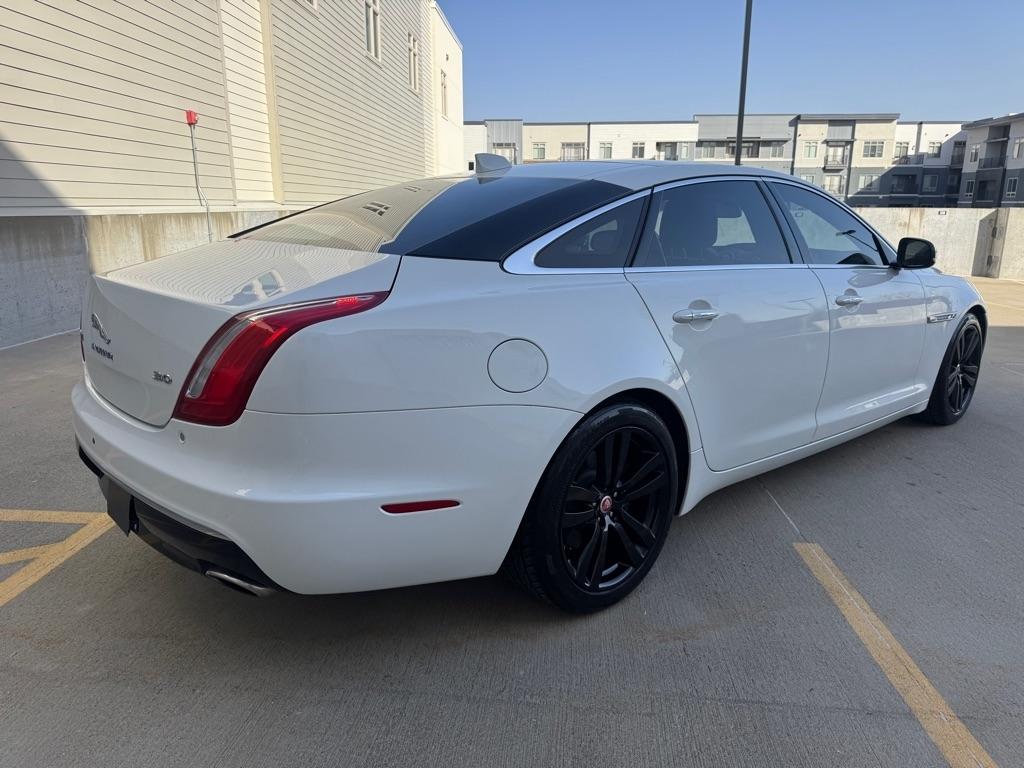 Jaguar XJ-Series XJL Portfolio 2016