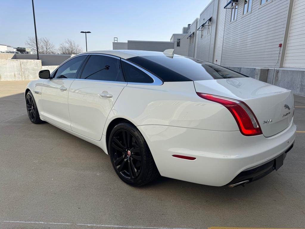 Jaguar XJ-Series XJL Portfolio 2016