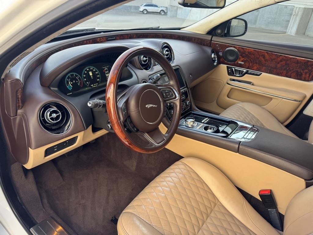 Jaguar XJ-Series XJL Portfolio 2016