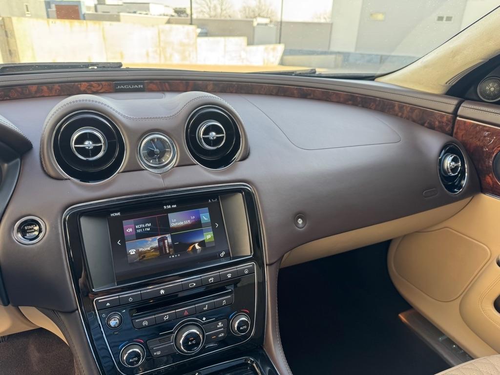 Jaguar XJ-Series XJL Portfolio 2016