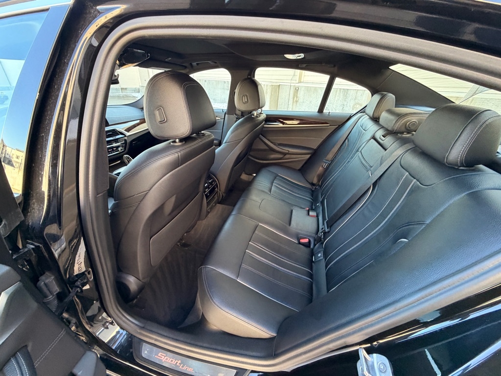 BMW 5-Series 530i xDrive 2017