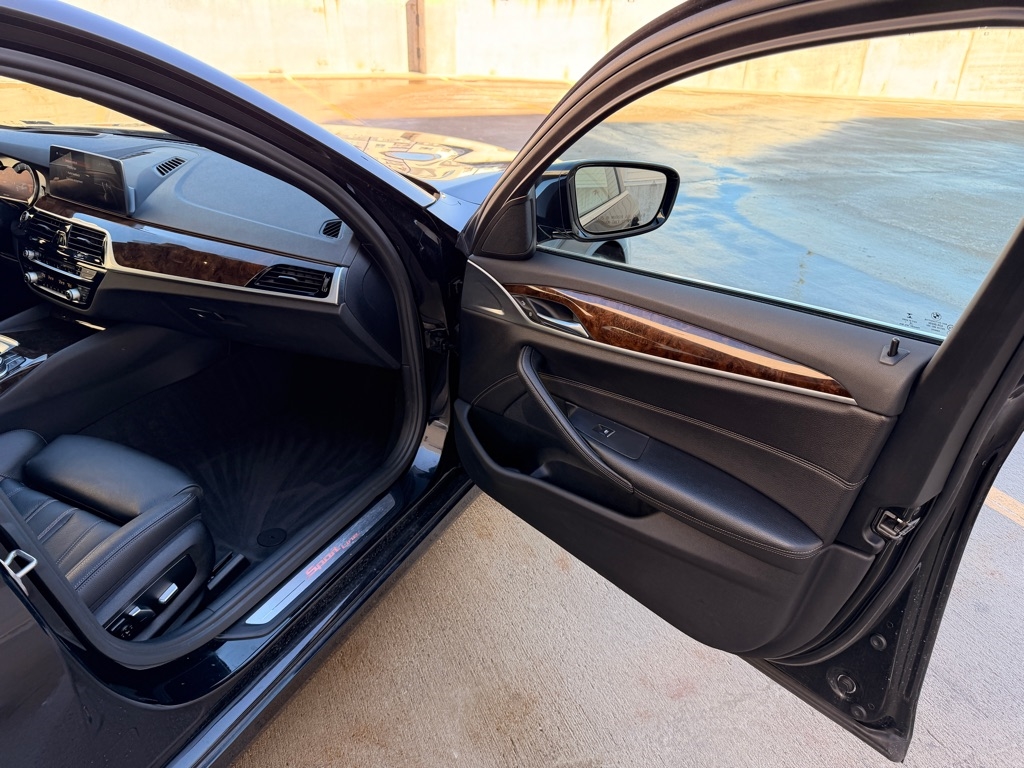 BMW 5-Series 530i xDrive 2017