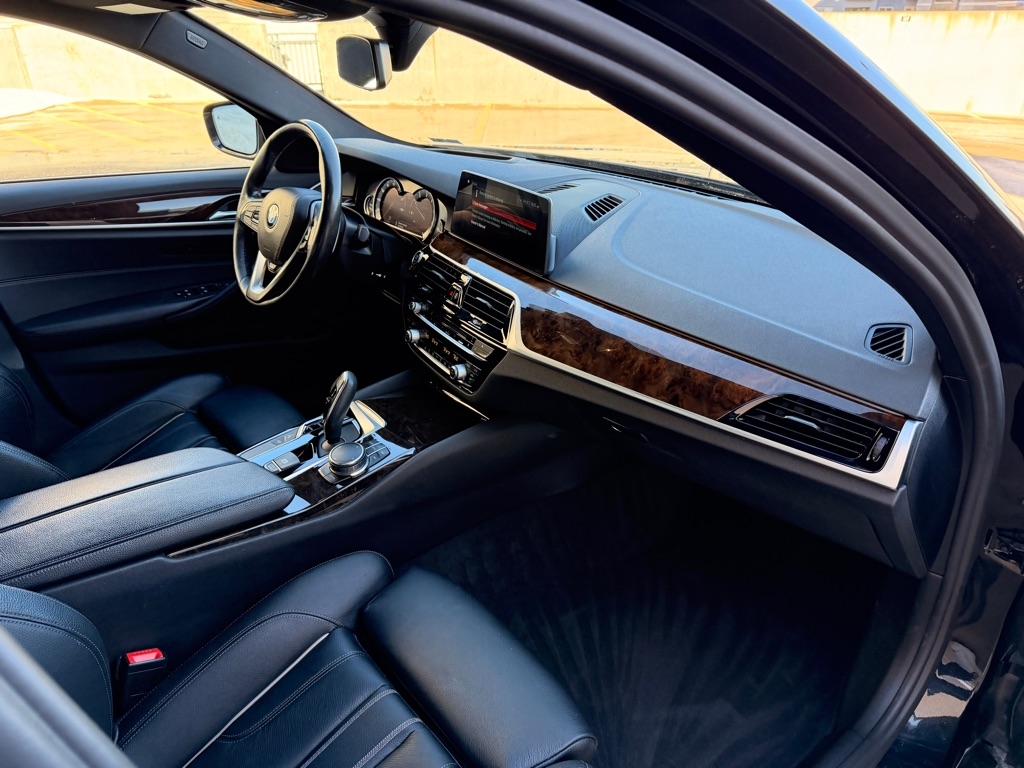 BMW 5-Series 530i xDrive 2017