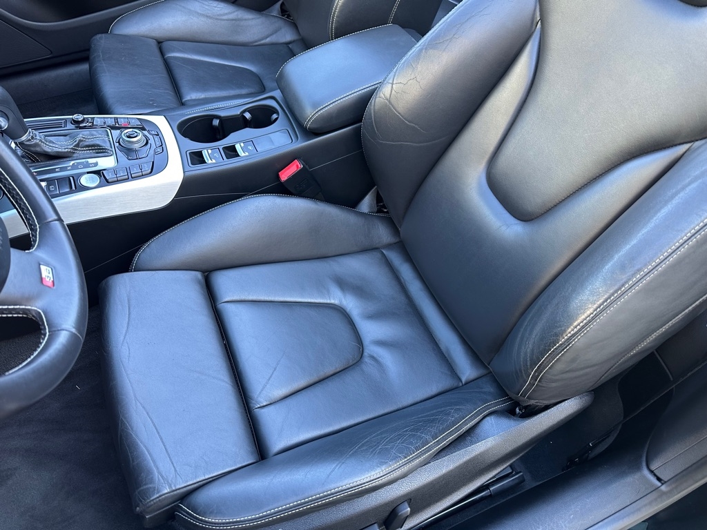 Audi S5 3.0T Cabriolet quattro S tronic 2012