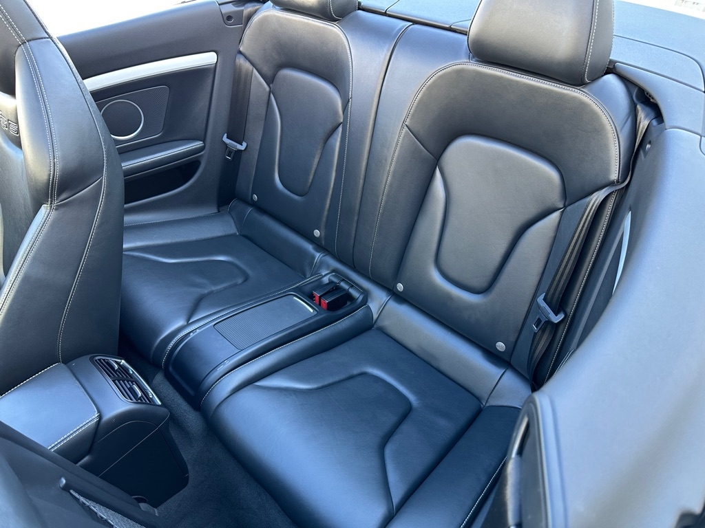 Audi S5 3.0T Cabriolet quattro S tronic 2012