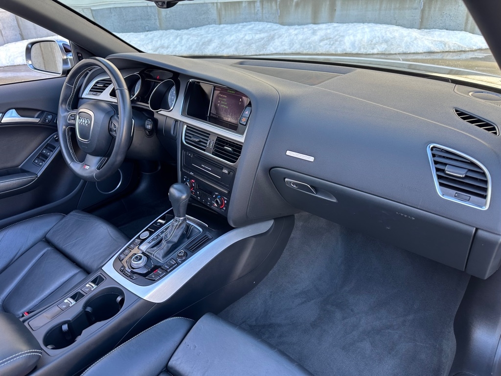 Audi S5 3.0T Cabriolet quattro S tronic 2012