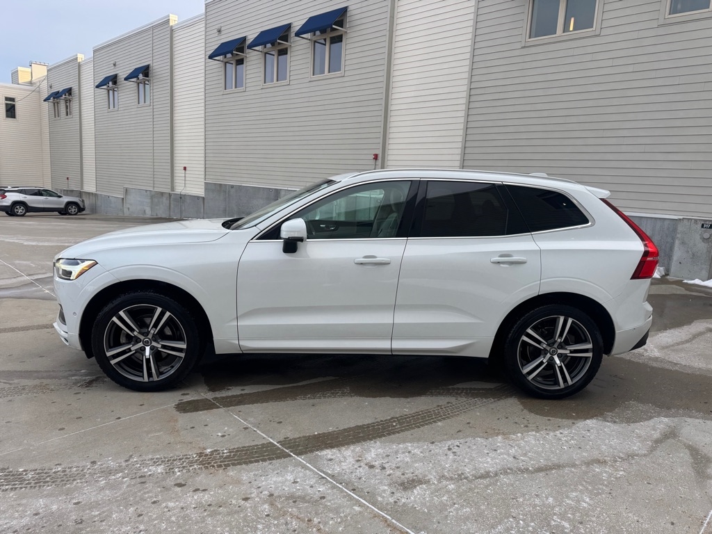 Volvo XC60 T5 Momentum AWD 2019