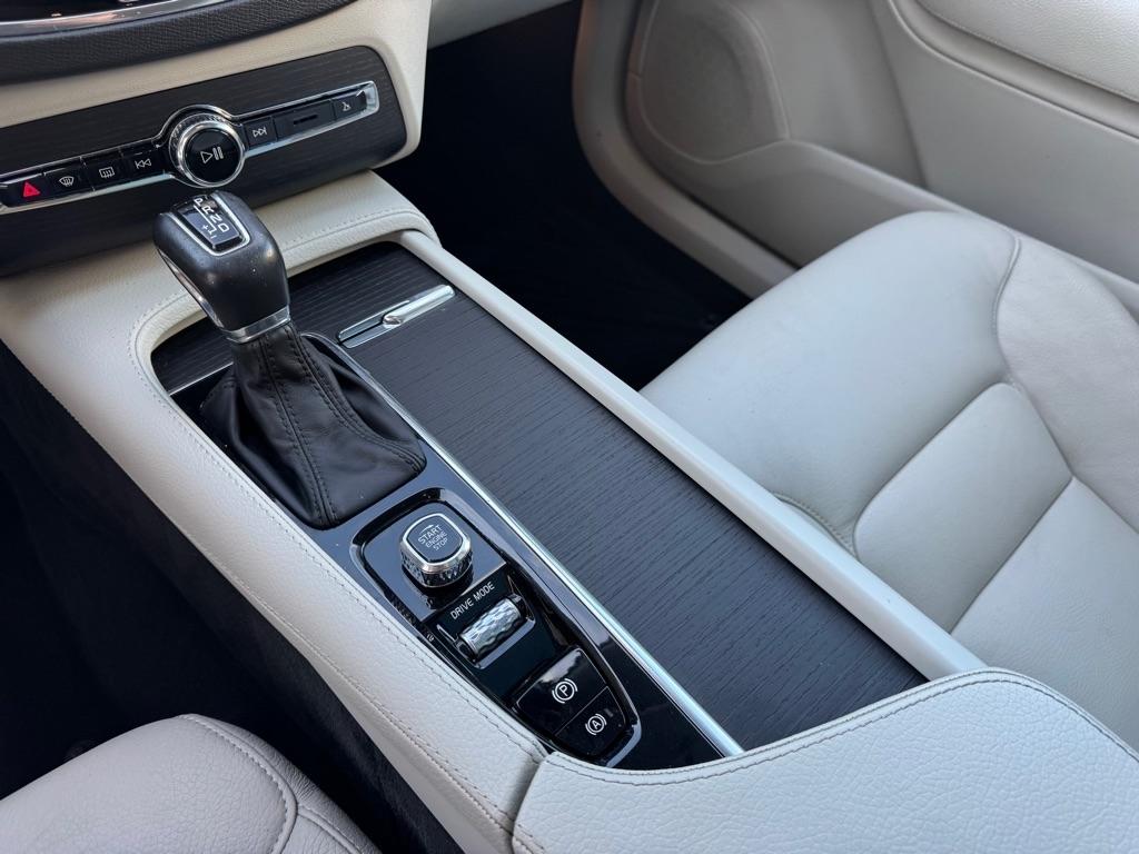 Volvo XC90 T5 Momentum 2020