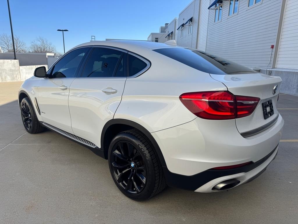 BMW X6 xDrive50i 2015