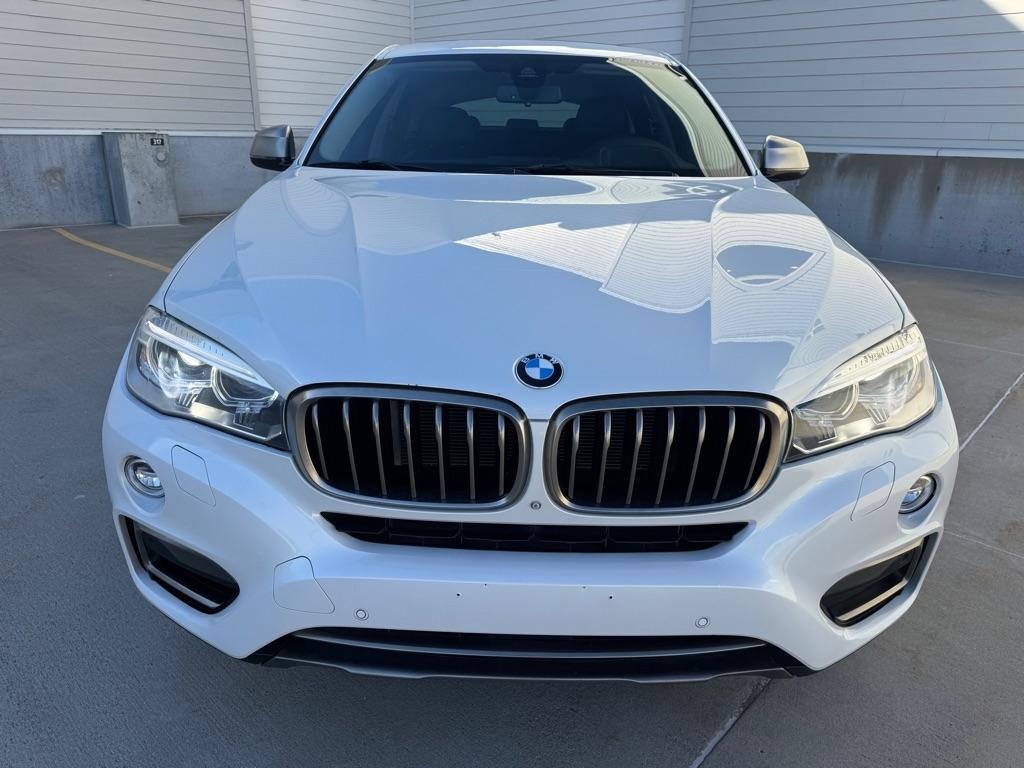BMW X6 xDrive50i 2015