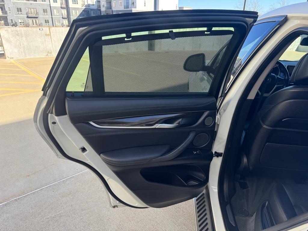 BMW X6 xDrive50i 2015