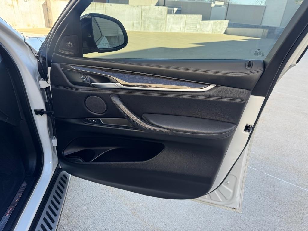 BMW X6 xDrive50i 2015