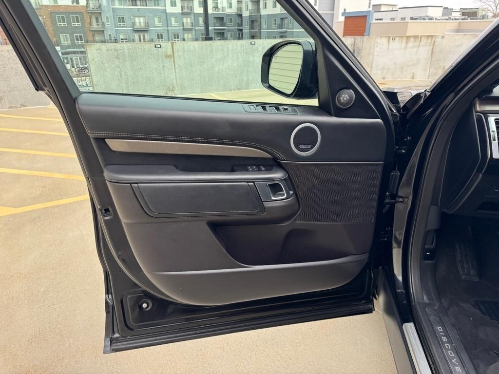 Land Rover Discovery HSE Luxury 2017