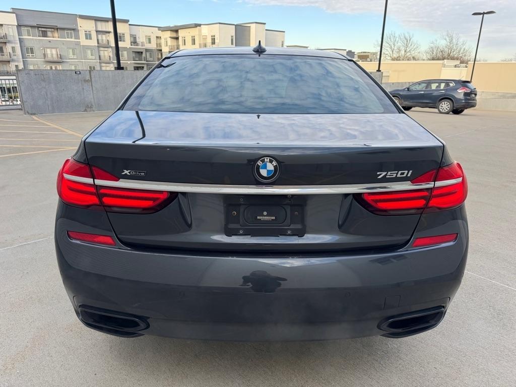 BMW 7-Series 750i xDrive 2017