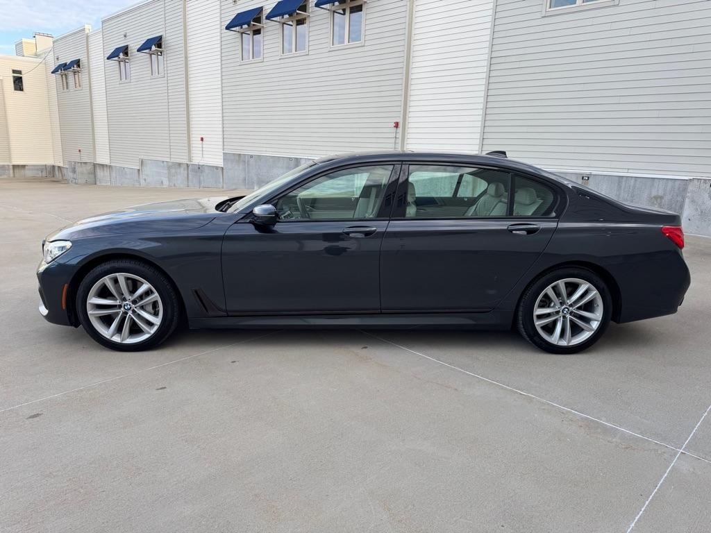 BMW 7-Series 750i xDrive 2017