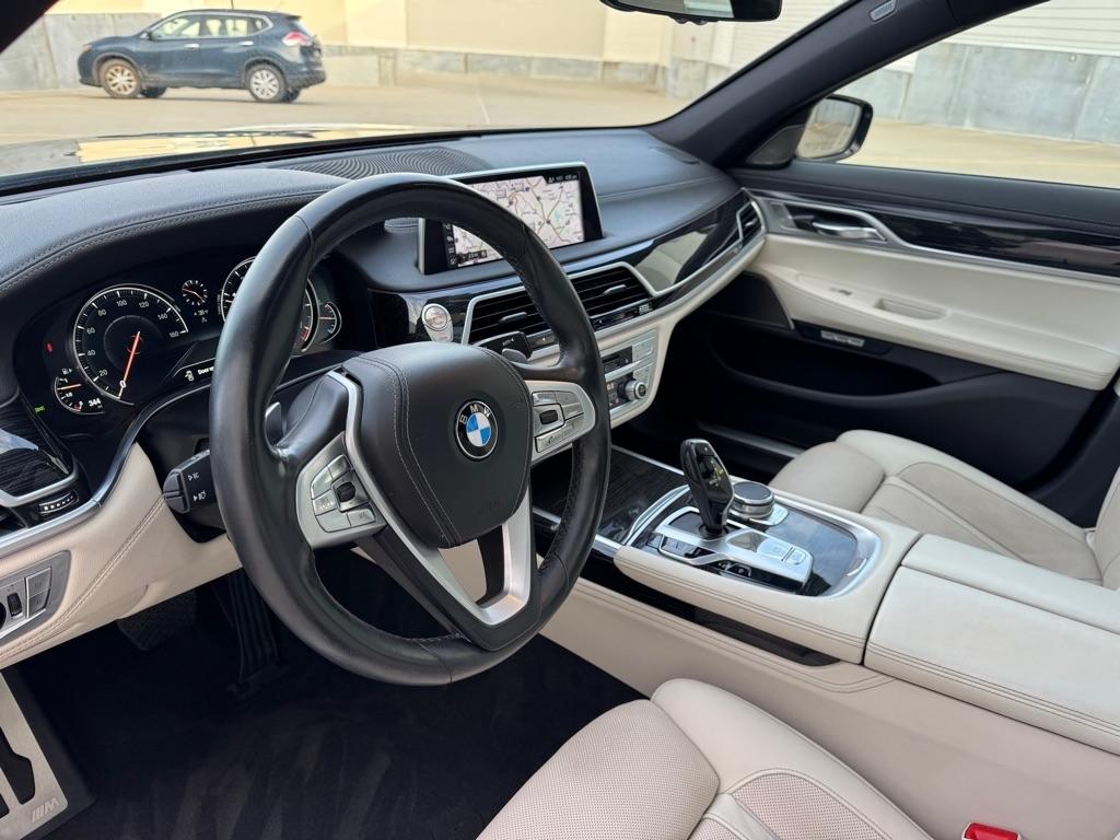 BMW 7-Series 750i xDrive 2017