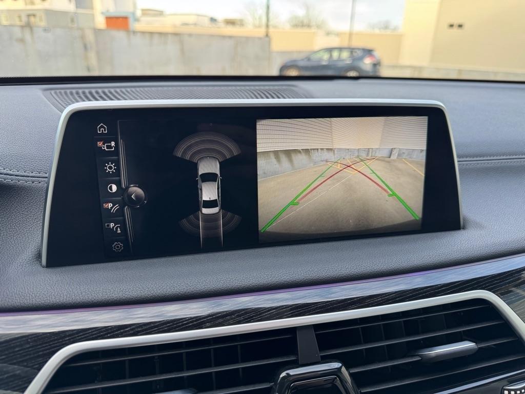 BMW 7-Series 750i xDrive 2017