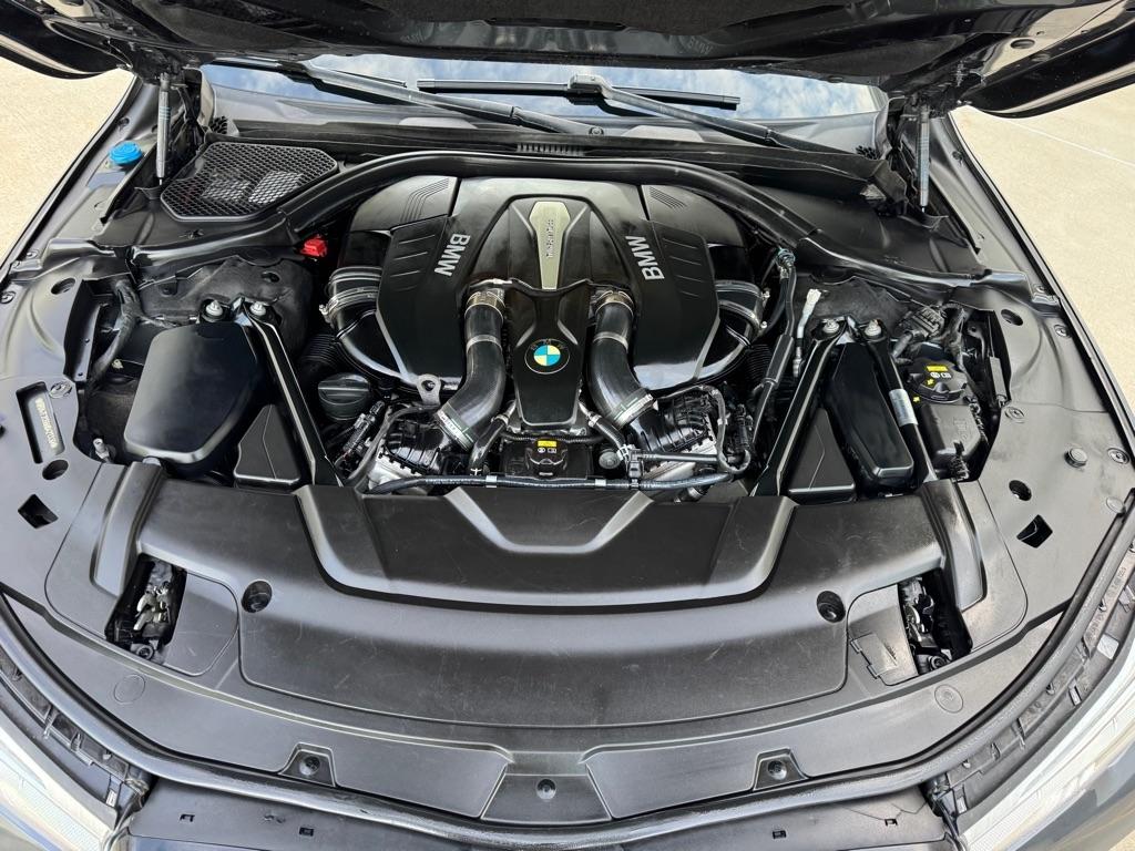 BMW 7-Series 750i xDrive 2017
