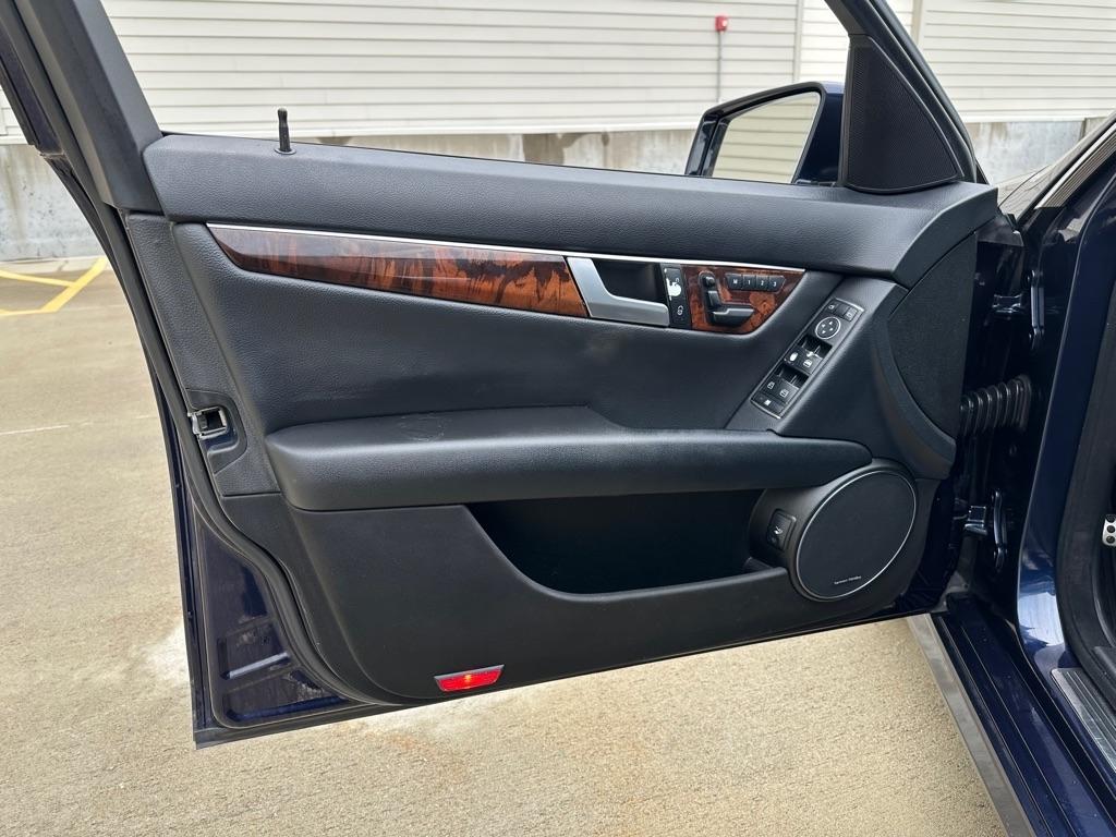 Mercedes-Benz C-Class C300 4MATIC Sport Sedan 2013