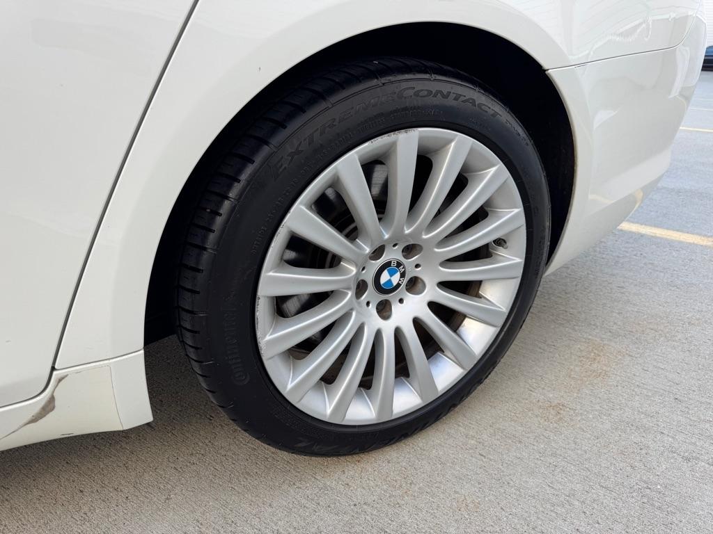 BMW 7-Series 750Li 2012