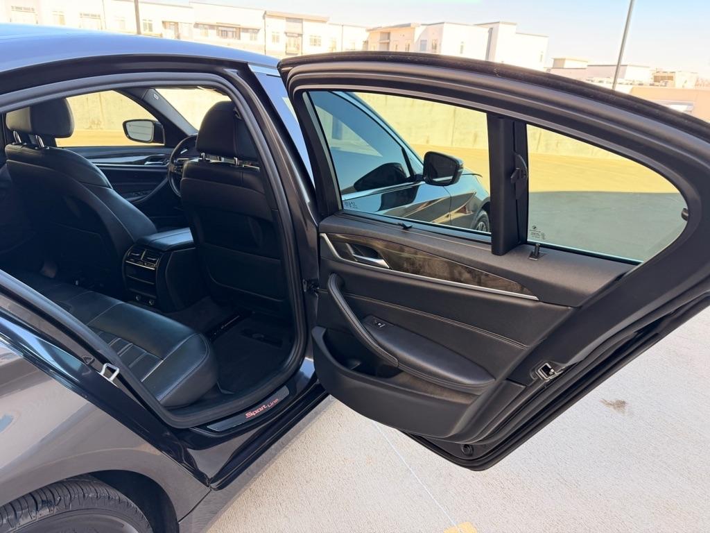 BMW 5-Series 530i xDrive 2019