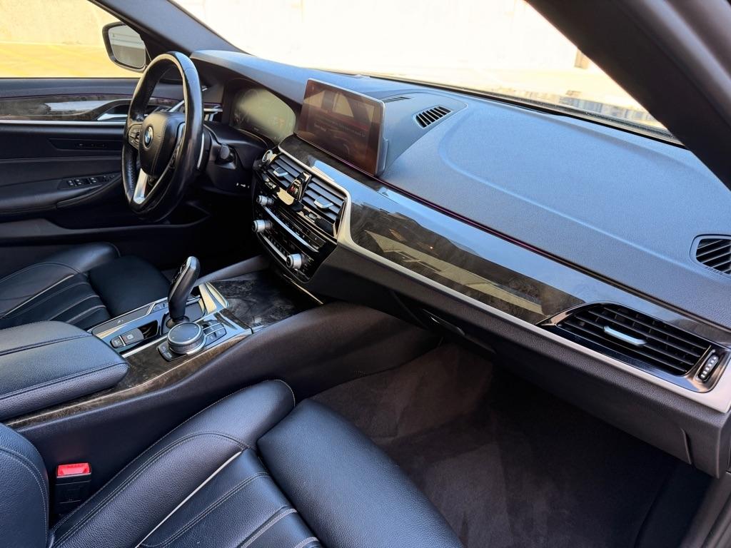 BMW 5-Series 530i xDrive 2019