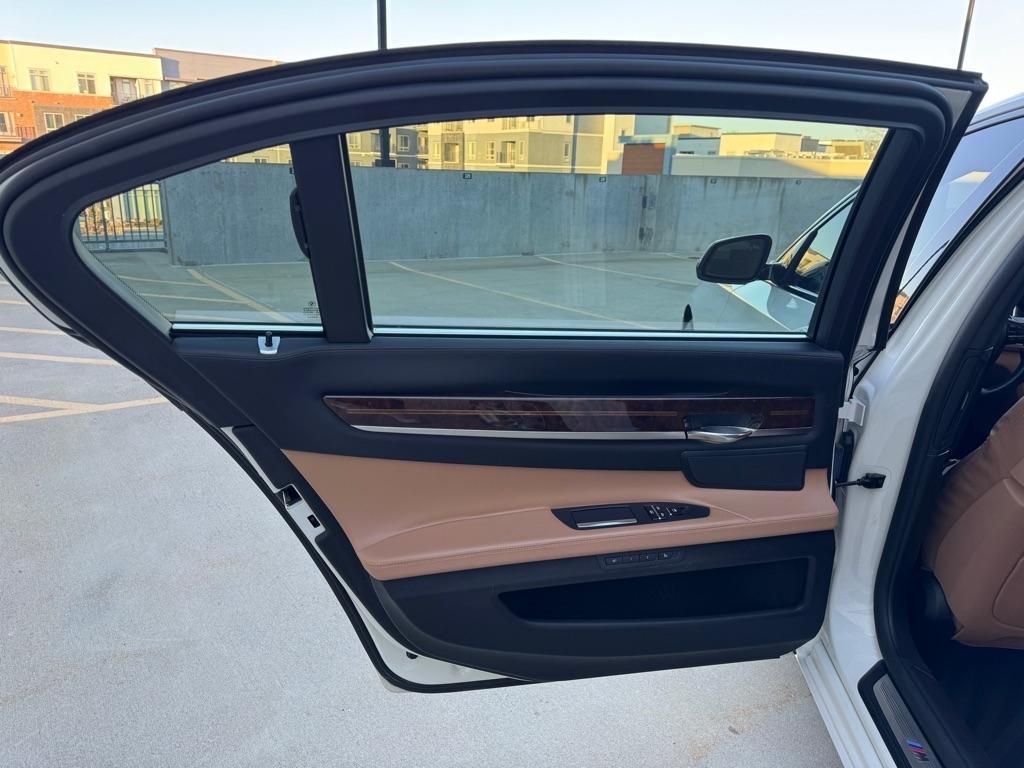 BMW Alpina B7 LWB xDrive 2015