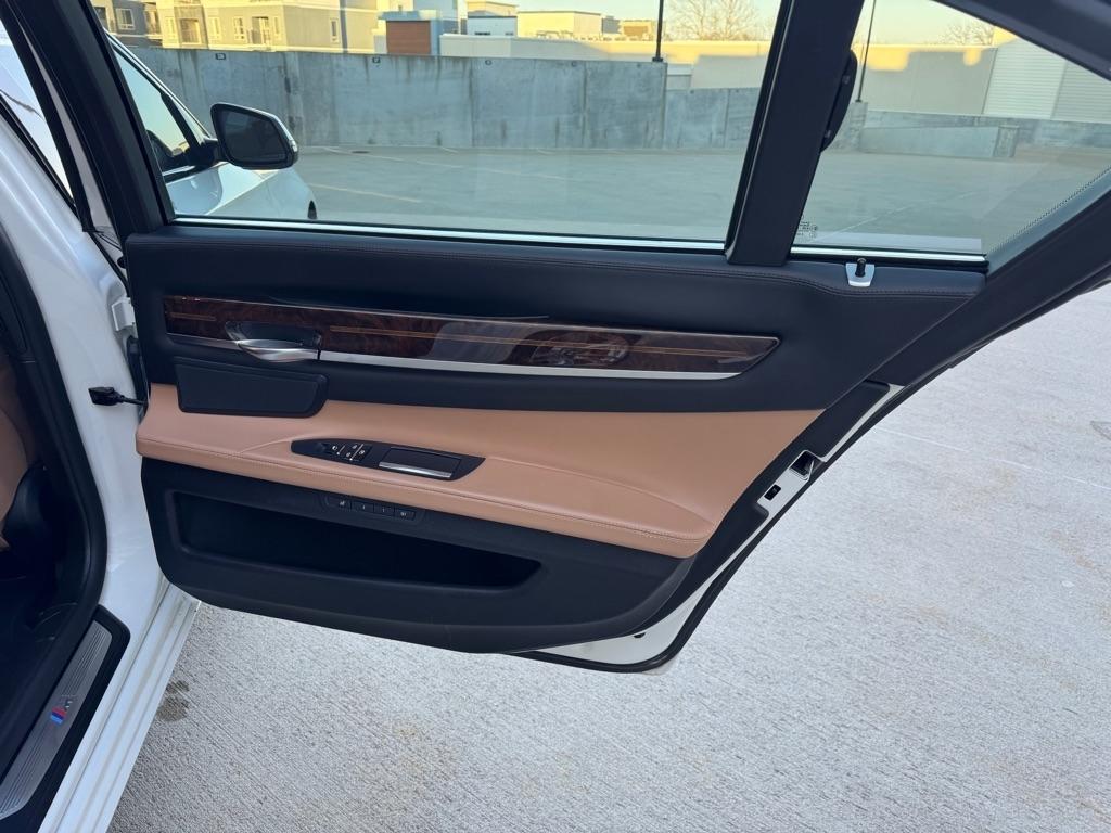 BMW Alpina B7 LWB xDrive 2015