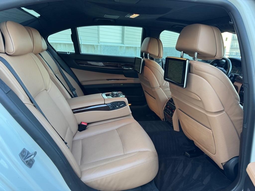 BMW Alpina B7 LWB xDrive 2015