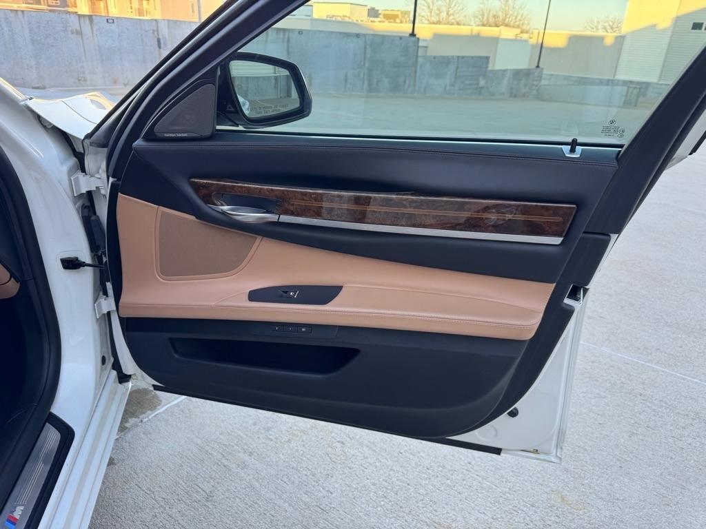 BMW Alpina B7 LWB xDrive 2015