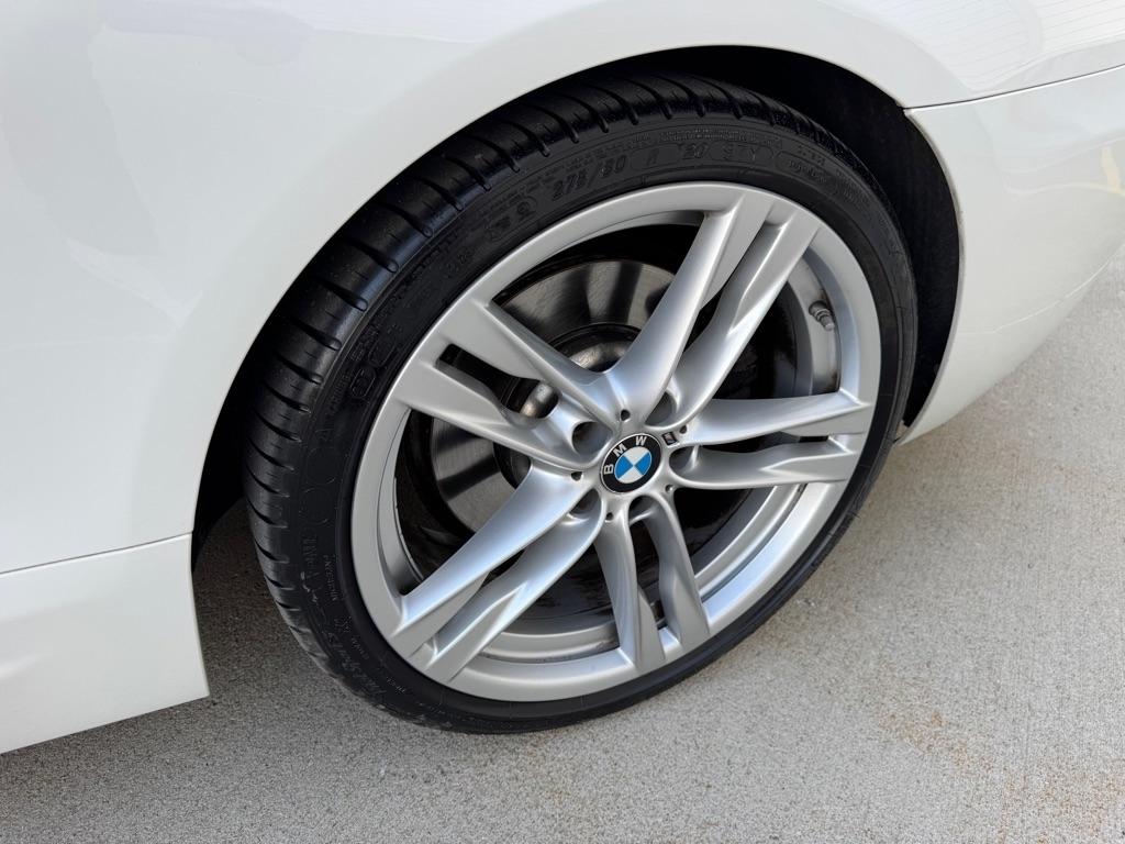 BMW 6-Series 640xi Convertible 2014
