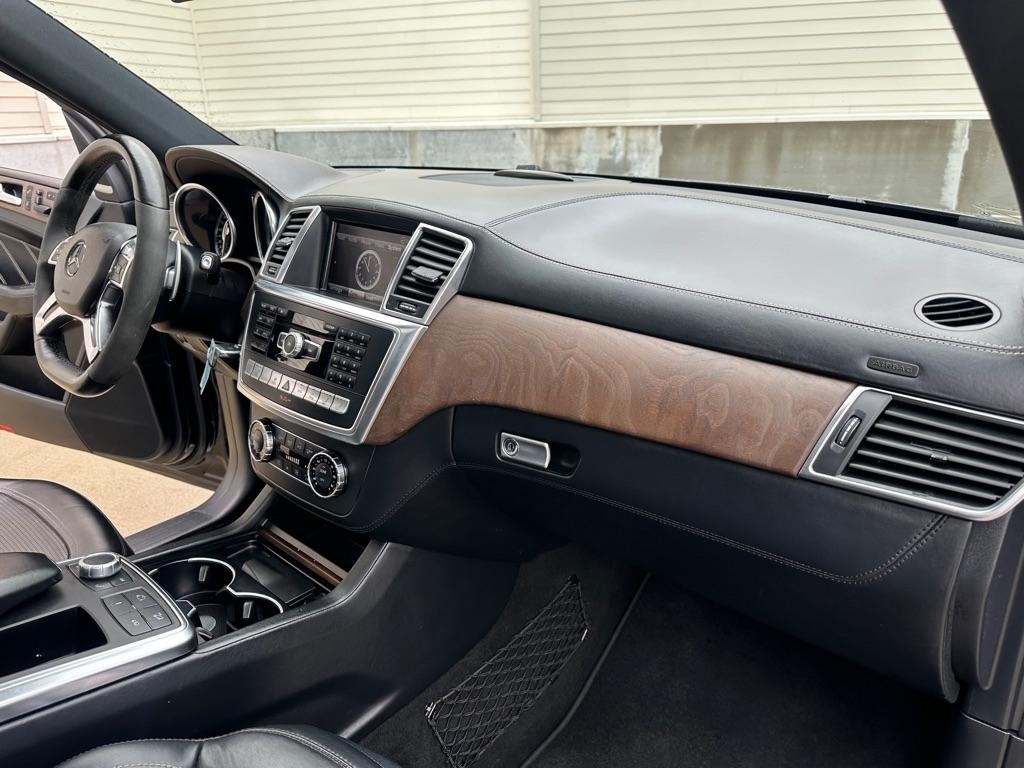 Mercedes-Benz M-Class ML63 AMG 2013