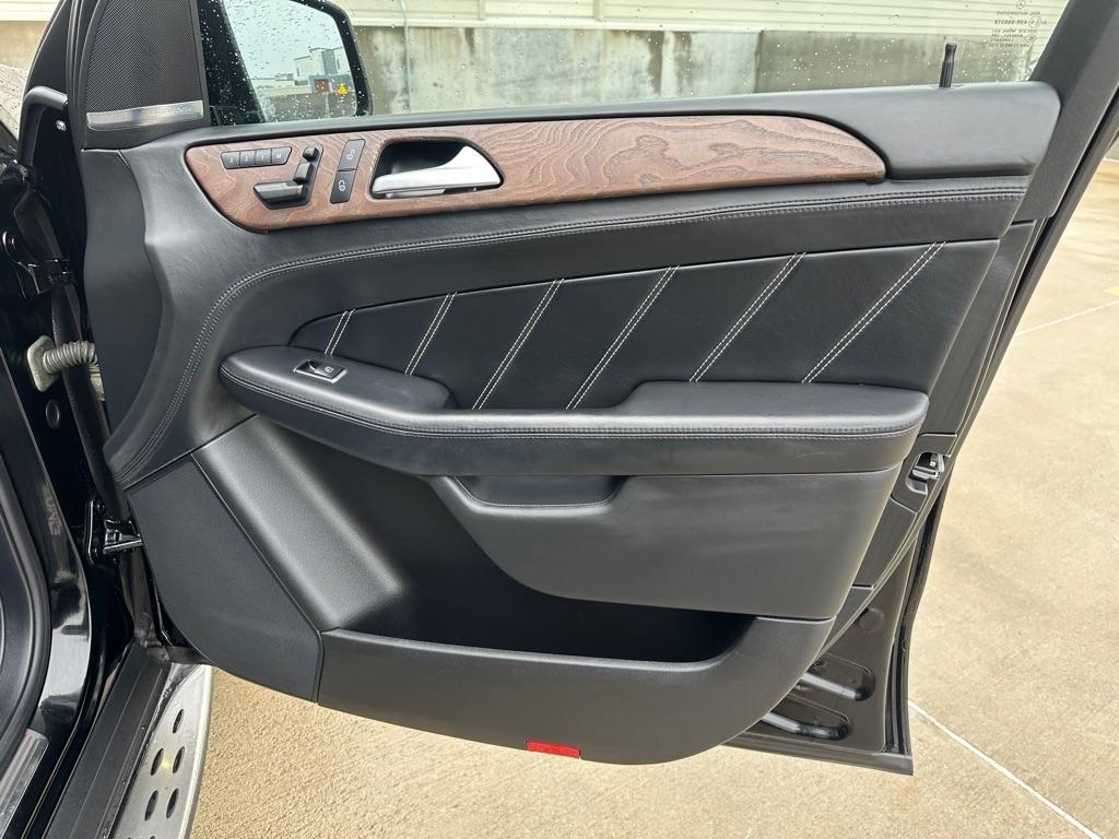 Mercedes-Benz M-Class ML63 AMG 2013