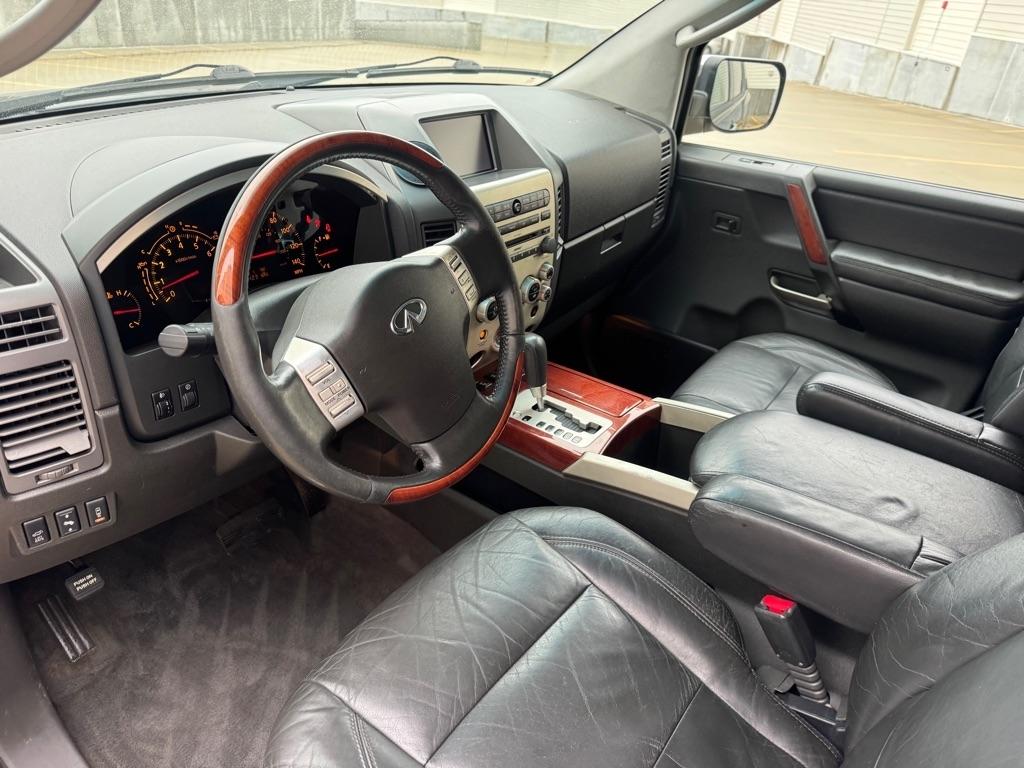 Infiniti QX56 AWD 2004